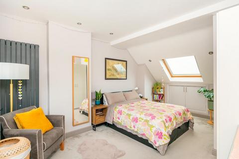 9 Edgeware Road, Southville, Bristol, BS3 1PN