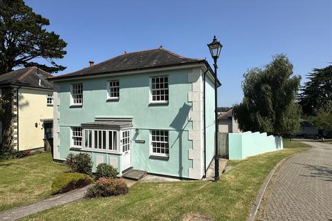 4 bedroom detached house for sale, Arundell Place, Truro