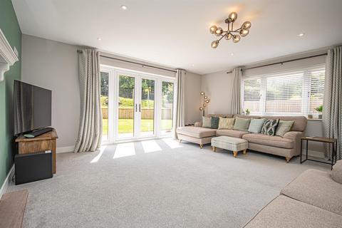 undefined, Flag Tower View, Alton ST10