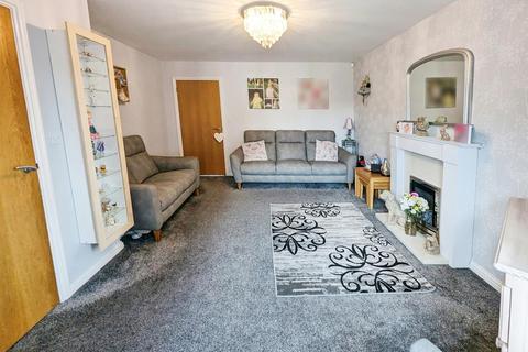 3 bedroom end of terrace house for sale, Telfords Close, Corby NN17