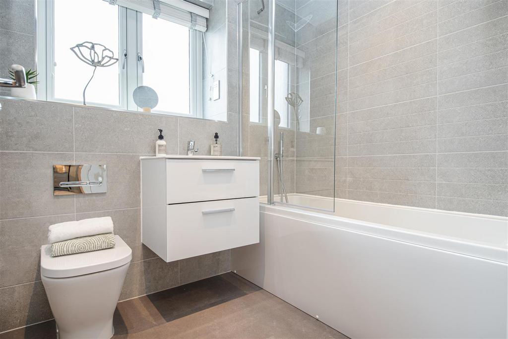 Sawmills show home -7.jpg