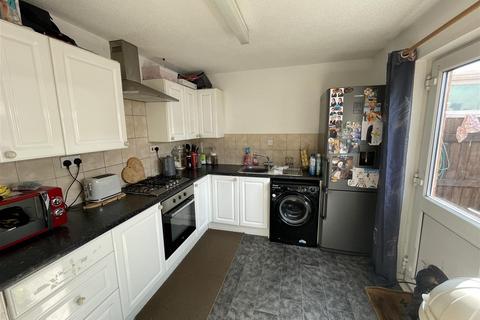 2 bedroom house for sale, Tamworth Drive, Shaw, Swindon