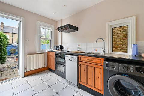 83 Stuart Road, London, SW19 8DJ