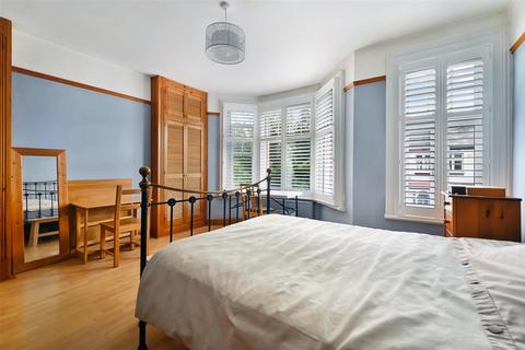 83 Stuart Road, London, SW19 8DJ