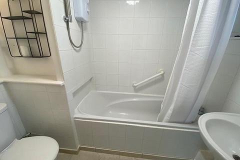 1 bedroom apartment to rent, Victory Court, High Street, Addlestone