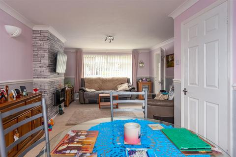 118 Kirkfield Road, Withernsea, HU19 2LD