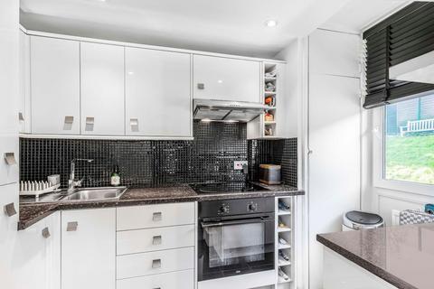 1 bedroom flat for sale, Old Market Square, London, E2