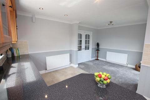 83 Coppice View, Bradford, BD10 8UF