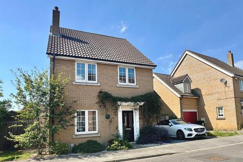 4 bedroom detached house for sale, Harrier Way, Stowmarket IP14