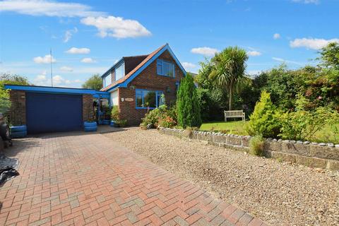 3 bedroom chalet for sale, Sandy Lane, Cromer