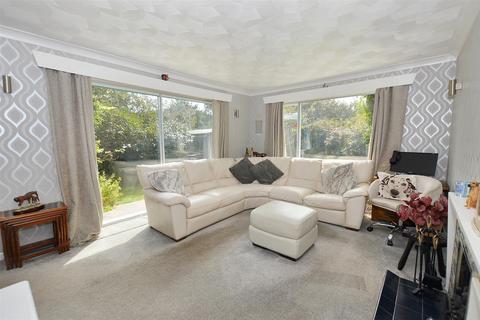 3 bedroom chalet for sale, Sandy Lane, Cromer