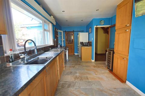 3 bedroom chalet for sale, Sandy Lane, Cromer