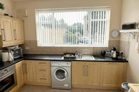 3 bedroom ground floor flat for sale, Seymour Gardens, Sutton Coldfield