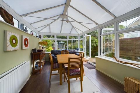 73 Beeches Crescent, Crawley, RH10 6BU