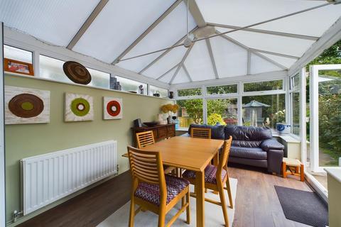 73 Beeches Crescent, Crawley, RH10 6BU