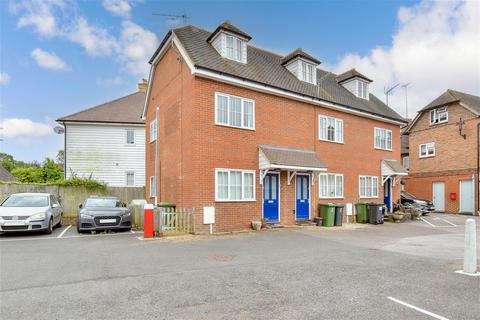 2 bedroom end of terrace house for sale, High Street, Staplehurst, Kent