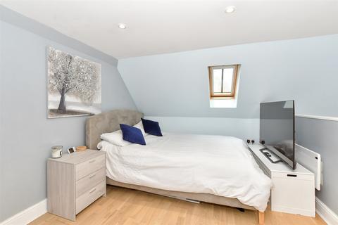 2 bedroom end of terrace house for sale, High Street, Staplehurst, Kent