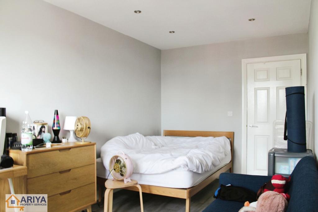 Apartment in Leicester - View 5