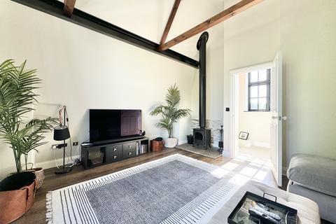 1 bedroom barn conversion for sale, The Courtyard, Rock Lane Farm, Leighton Buzzard LU7