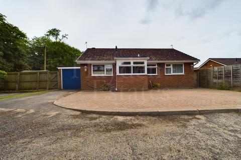 2 bedroom bungalow for sale, Lodge Close, Bewdley, DY12 1DN