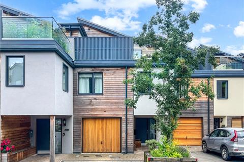 4 bedroom terraced house for sale, Baltic Way, Totnes, Devon