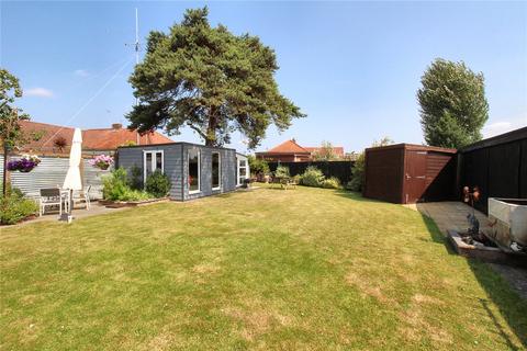 4 bedroom semi-detached house for sale, Links Avenue, Hellesdon, Norwich, Norfolk, NR6