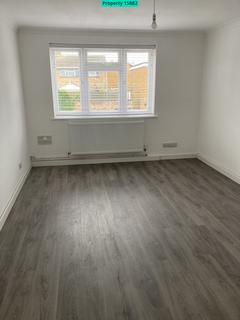 2 bedroom maisonette to rent, TAMAR RISE, CHELMSFORD, CM1 7QL