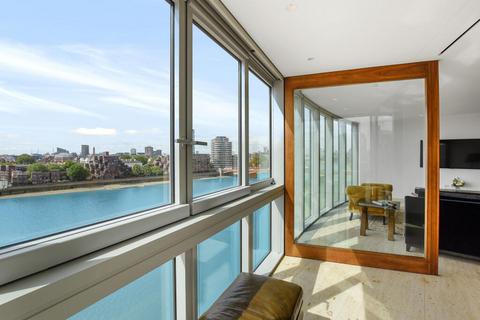 3 bedroom flat for sale, St. George Wharf, London SW8