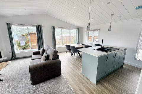 2 bedroom lodge for sale, Fort Augustus IV63