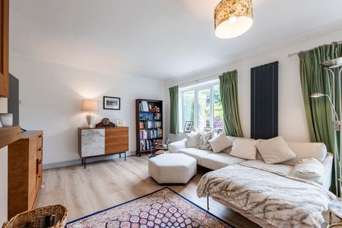 23 Honing Drive, Southwell, NG25 0LB