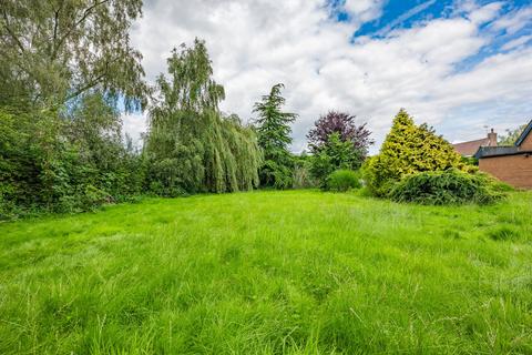 3 bedroom property with land for sale, Back Lane, Newark NG22