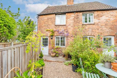 53 Easthorpe, Southwell, NG25 0HY