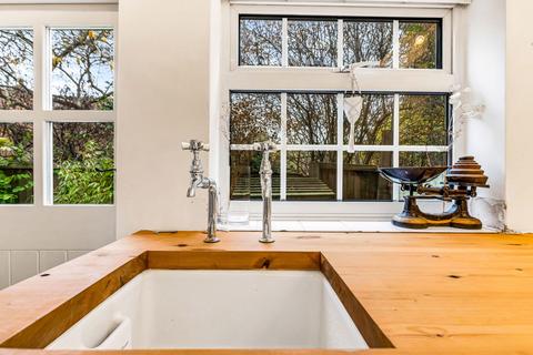 53 Easthorpe, Southwell, NG25 0HY