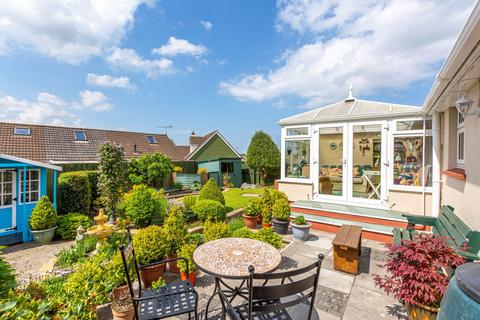 4 bedroom detached bungalow for sale, Manor Park, Barnstaple EX31