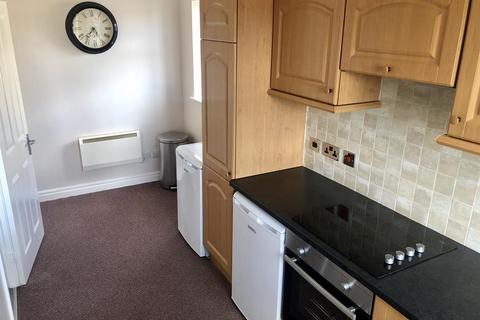 2 bedroom flat to rent, Parlington Villas, Aberford, Leeds