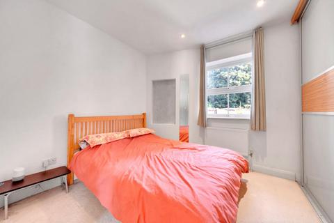 1 bedroom flat for sale, Grafton Road, London NW5