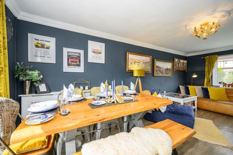 41 Hillcrest Road, Abergavenny, NP7 6BN