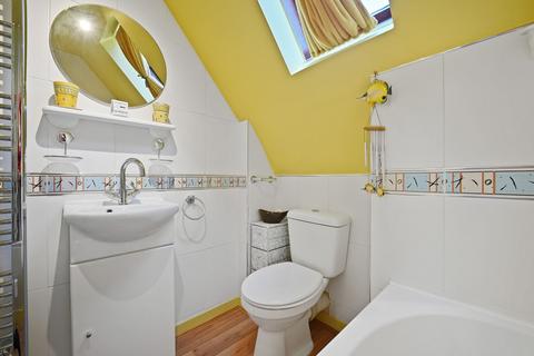2d Victoria Road, Sutton, SM1 4RT