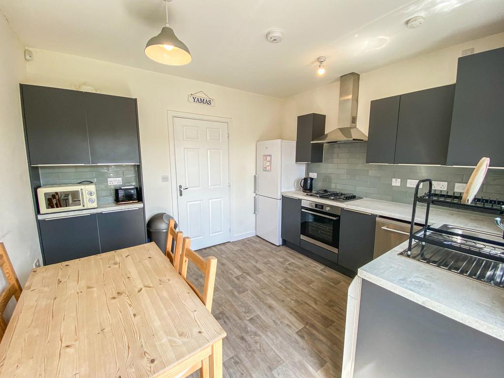 Kitchen 3
