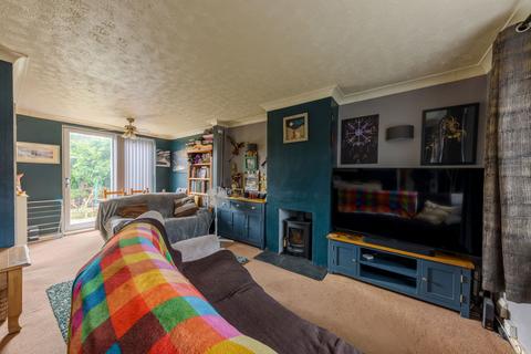 28 Eldorado Close, Studley, B80 7HP