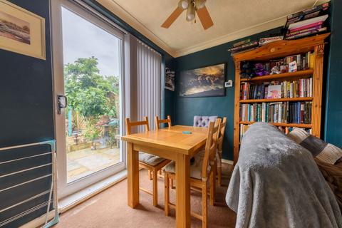 28 Eldorado Close, Studley, B80 7HP