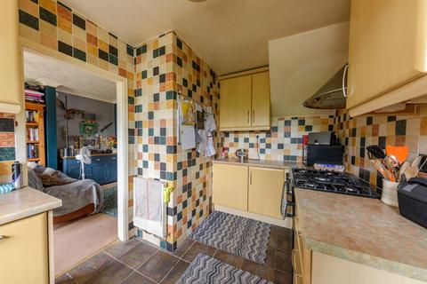 28 Eldorado Close, Studley, B80 7HP