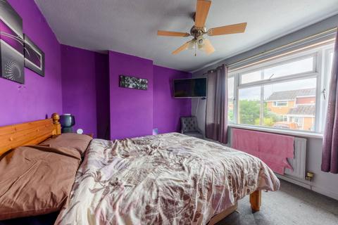 28 Eldorado Close, Studley, B80 7HP