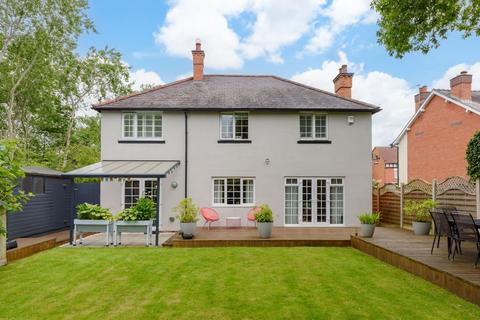 231 Birchfield Road, Redditch, B97 4LX
