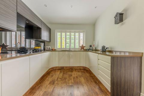 231 Birchfield Road, Redditch, B97 4LX
