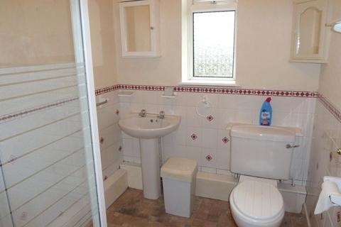 2 bedroom apartment for sale, Broadwater Gardens, Shotley Gate, Ipswich, Suffolk, UK, IP9