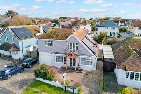 4 bedroom detached house for sale, Norfolk Way, Bognor Regis, West Sussex