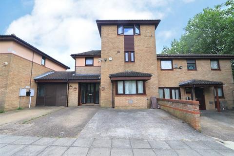 4 bedroom semi-detached house for sale, Bradwell Common Boulevard, Bradwell Common, Milton Keynes, Buckinghamshire, MK13