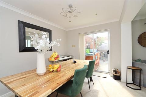 4 bedroom semi-detached house for sale, Bradwell Common Boulevard, Bradwell Common, Milton Keynes, Buckinghamshire, MK13