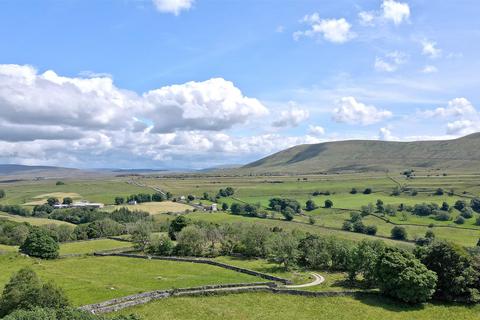 5 bedroom detached house for sale, Middle Scales, Chapel Le Dale